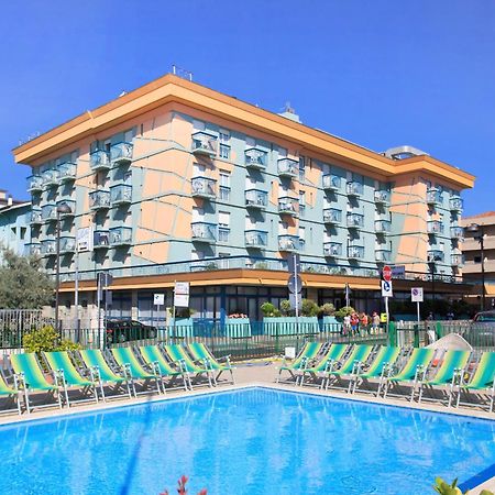 בלריה-איגאה מרינה Big Family Hotel מראה חיצוני תמונה